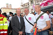 Bürgermeister Monatzeder (li.) war bei der Parade dabei (Foto: Ingrid Grossmann)